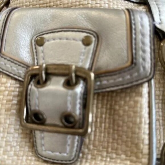 COACH LEGACY STRAW RAFFIA GOLD LEATHER SHOULDER HANDBAG PURSE - Picture 8 of 15